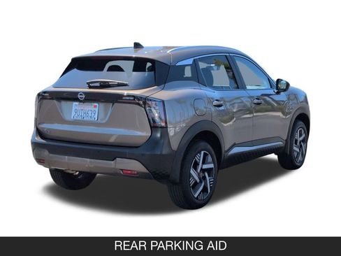 Certified 2026 Nissan Kicks SV FWD image 8