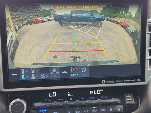 Used 2022 Toyota Tundra Platinum AWD/4WD image 14