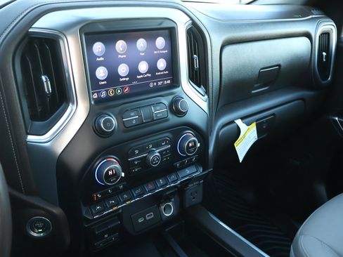 Used 2022 Chevrolet Silverado 1500 LTZ w/ Safety Package II image 21