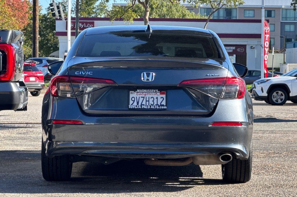 Used 2022 Honda Civic Sport image 4