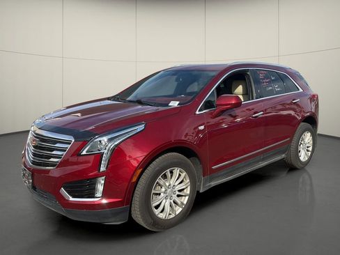 Used 2018 Cadillac XT5 FWD image 3