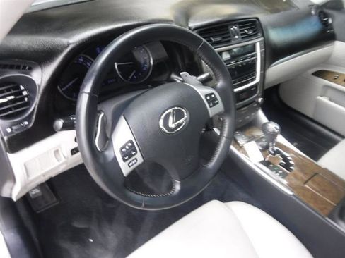 Used 2011 Lexus IS 250 w/ Premium Pkg Value Edition RWD image 27