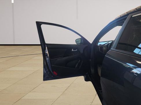 Used 2015 Kia Sportage LX FWD image 10