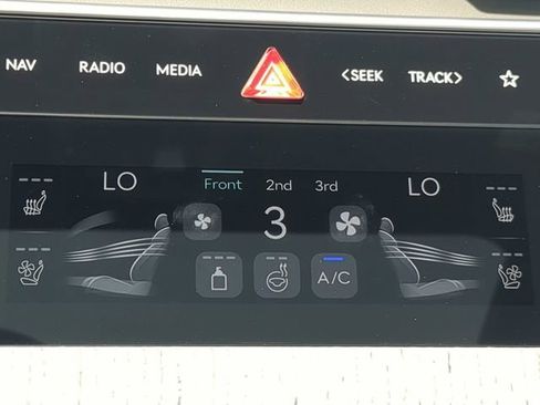 Certified 2026 Genesis GV80 3.5T Prestige AWD/4WD image 21