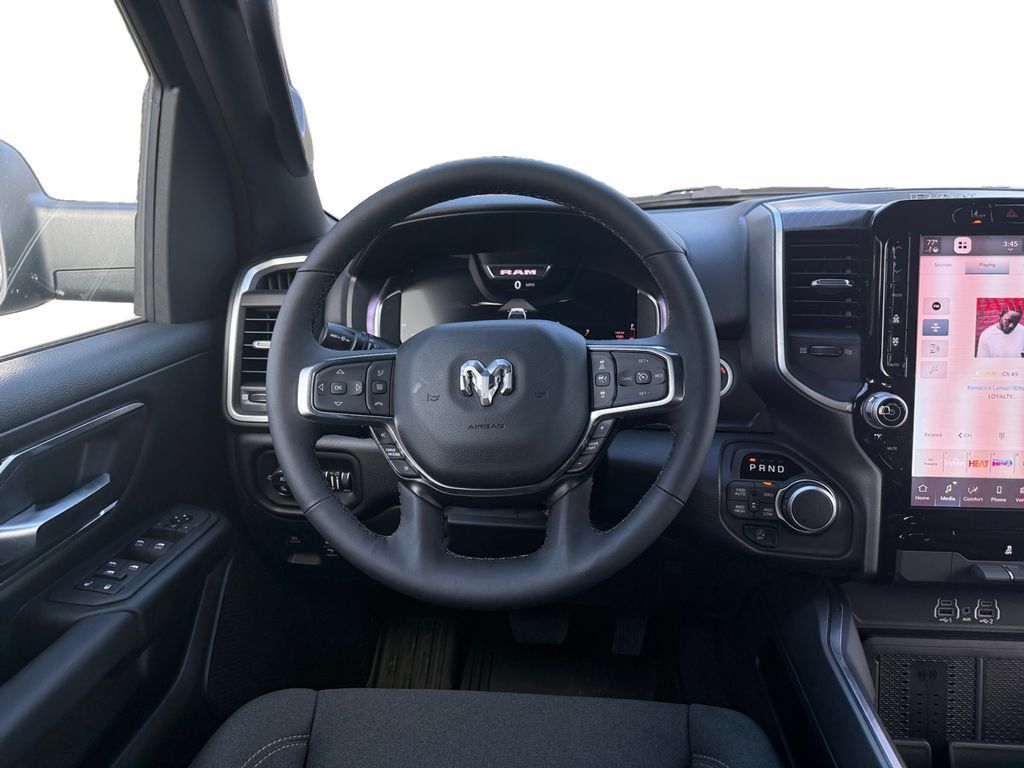 New 2025 RAM 1500 Big Horn AWD/4WD image 12