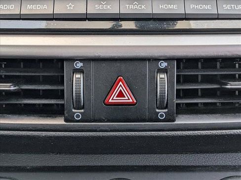 Used 2021 Kia Forte LXS image 13