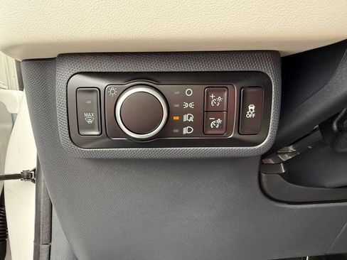 Certified 2025 Ford Mustang Mach-E Premium AWD/4WD image 30