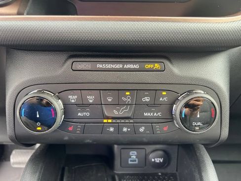 Used 2022 Ford Bronco Sport Outer Banks w/ Tech Package AWD/4WD image 28