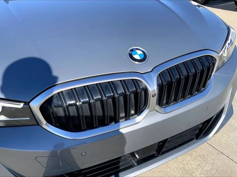 Certified 2025 BMW 330i Sedan image 30