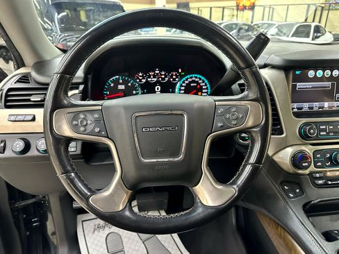 Used 2020 GMC Yukon XL Denali image 27