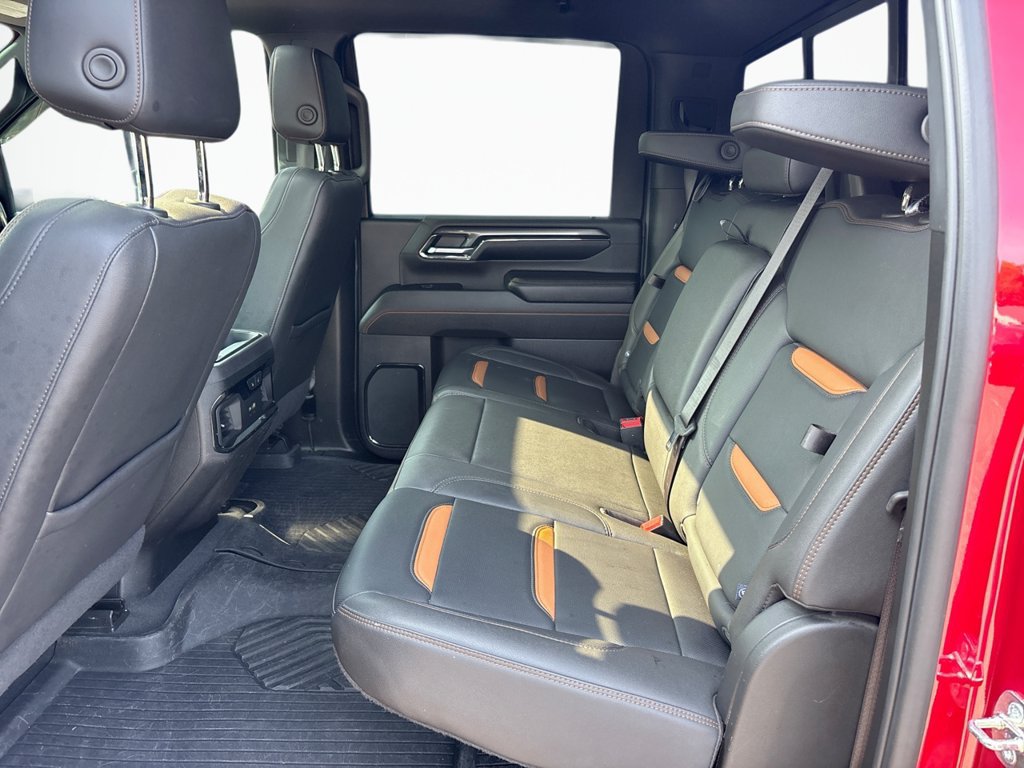 Used 2024 GMC Sierra 2500 AT4 w/ AT4 Premium Plus Package AWD/4WD image 19
