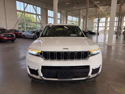 Used 2021 Jeep Grand Cherokee L Limited AWD/4WD image 8