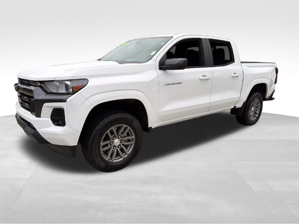 Used 2023 Chevrolet Colorado LT w/ LT Convenience Package RWD image 3