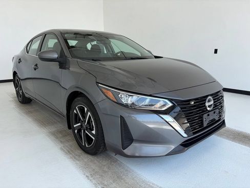 Used 2024 Nissan Sentra SV FWD image 12