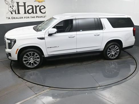 Used 2025 GMC Yukon XL Denali image 60