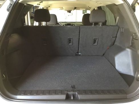 Used 2021 Chevrolet Equinox LT image 41