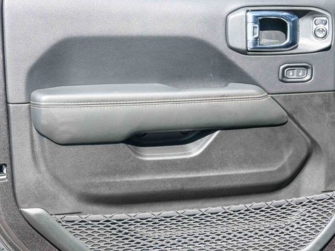 New 2025 Jeep Wrangler Sahara w/ Technology Group image 27