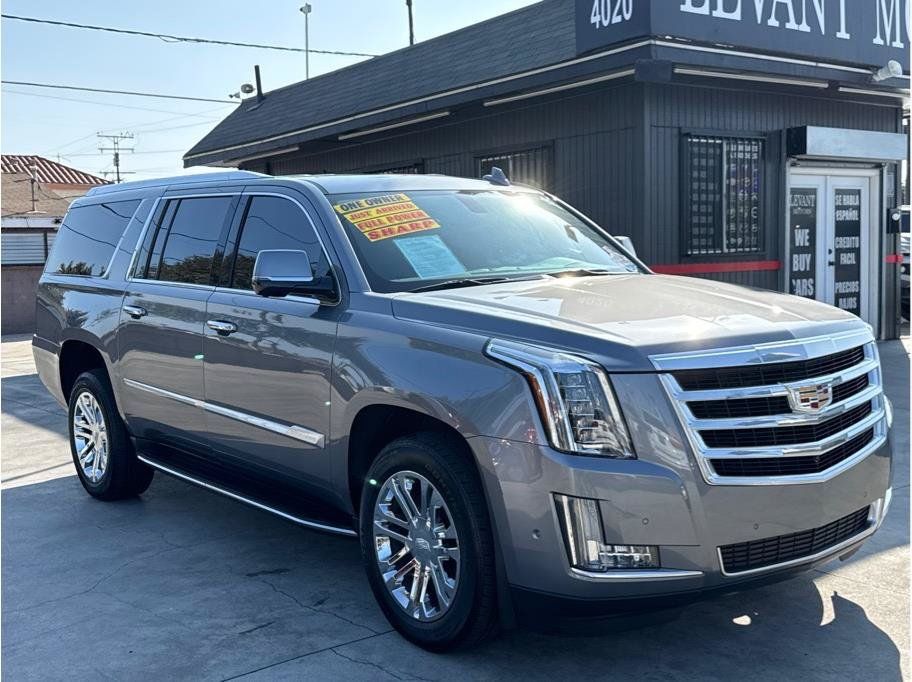Used 2020 Cadillac Escalade ESV 2WD image 1