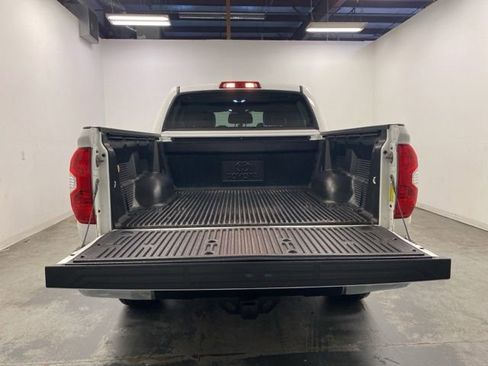 Used 2018 Toyota Tundra SR5 image 27