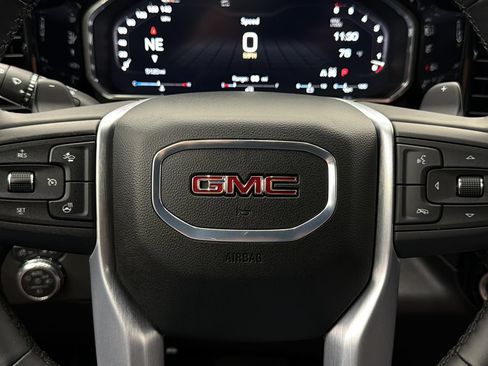 Used 2026 GMC Sierra 1500 SLT w/ SLT Premium Plus Package AWD/4WD image 28