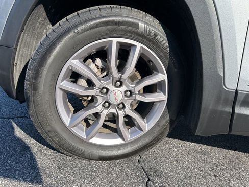 Used 2024 GMC Terrain SLT image 38