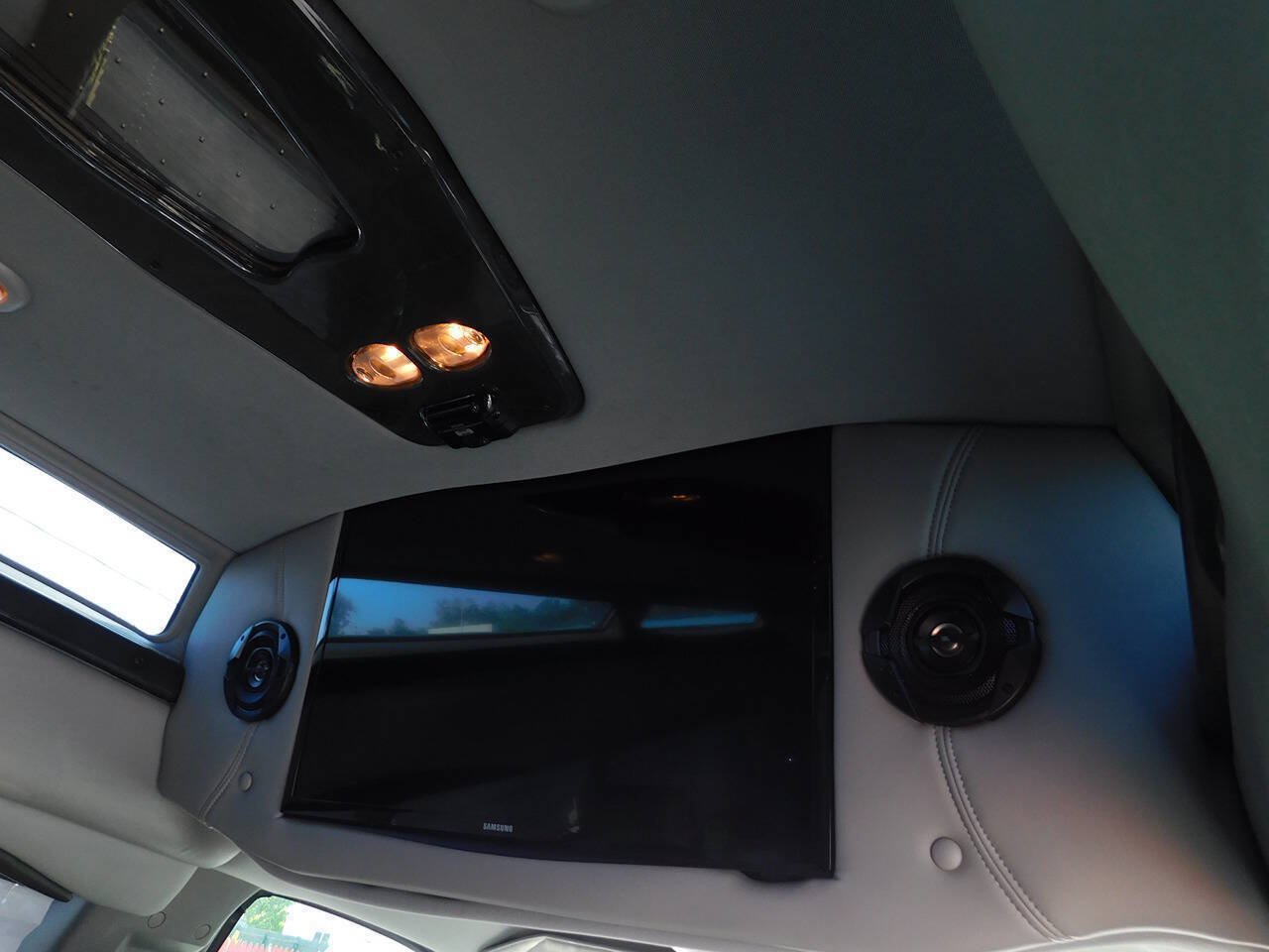 Used 2018 Chevrolet Express 2500 w/ Enhanced Convenience Package RWD image 59