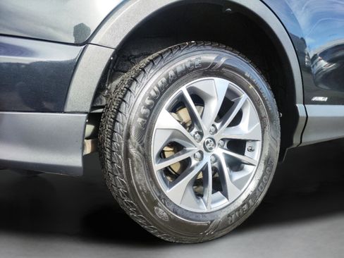 Used 2016 Toyota RAV4 XLE image 31