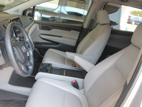 Used 2021 Honda Odyssey EX-L image 24