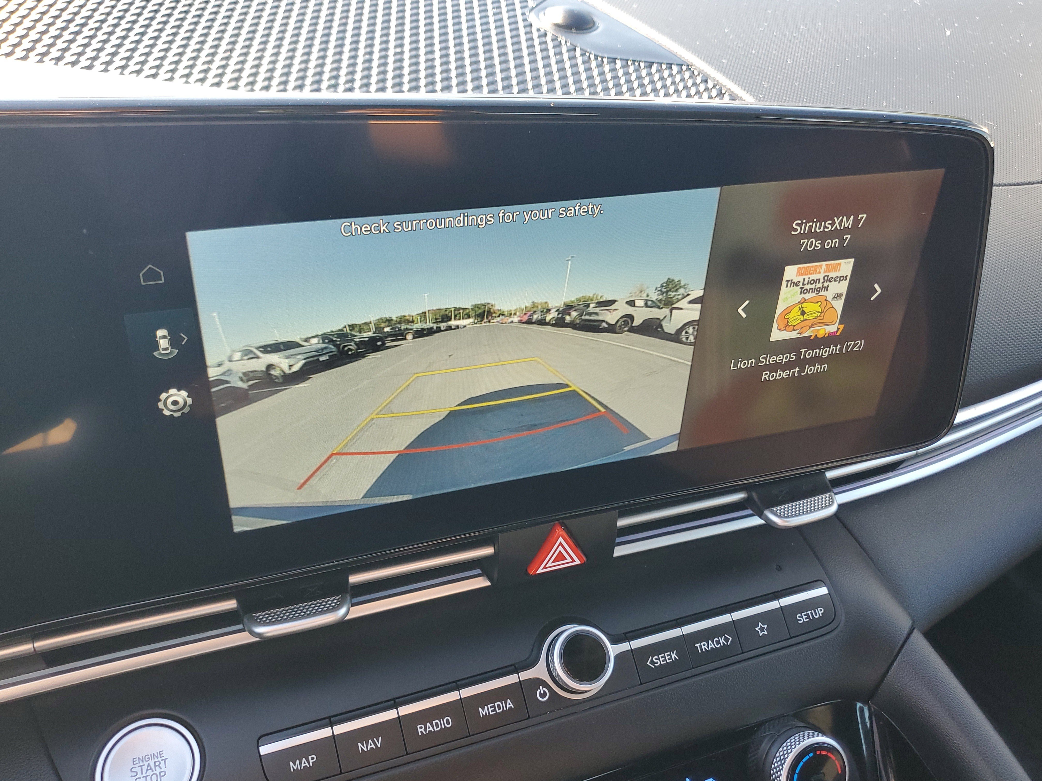 Used 2025 Hyundai Elantra SEL FWD image 30