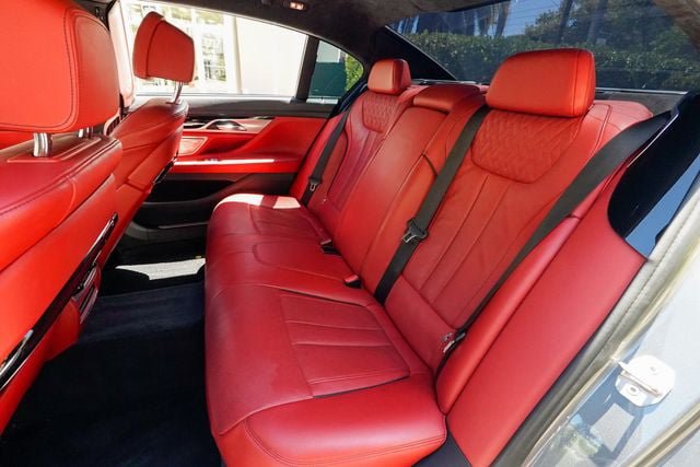 Used 2017 BMW ALPINA B7 xDrive AWD/4WD image 79