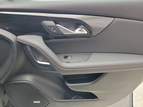 Certified 2025 Chevrolet Blazer RS FWD image 23
