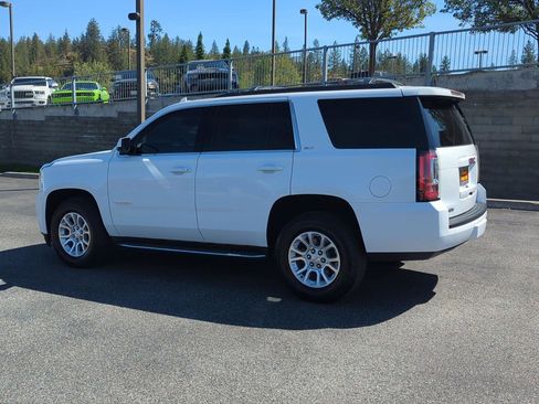 Used 2018 GMC Yukon SLT w/ Open Road Package AWD/4WD image 4