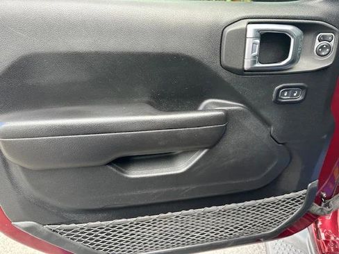 Certified 2021 Jeep Gladiator Sport image 10