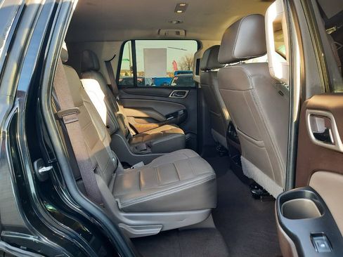 Used 2019 GMC Yukon Denali image 9
