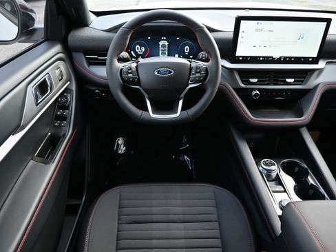 New 2026 Ford Explorer ST-Line RWD image 66