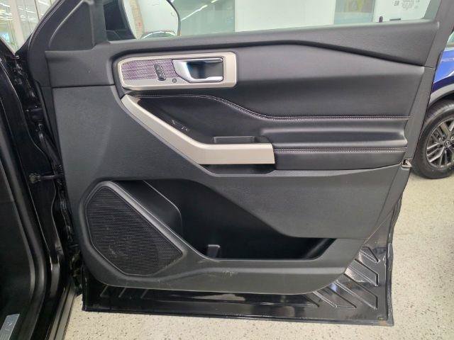 Used 2021 Ford Explorer Limited w/ Hybrid Equipment Group 310A AWD/4WD image 38