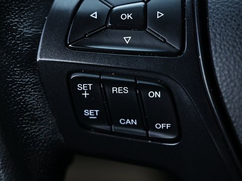 Used 2017 Ford Explorer XLT w/ Equipment Group 202A image 34