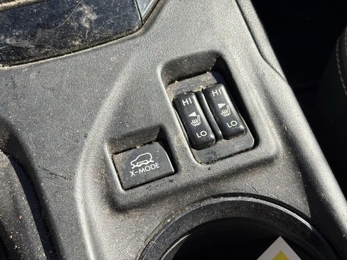 Used 2021 Subaru Crosstrek 2.5i Sport w/ Moonroof Package image 16