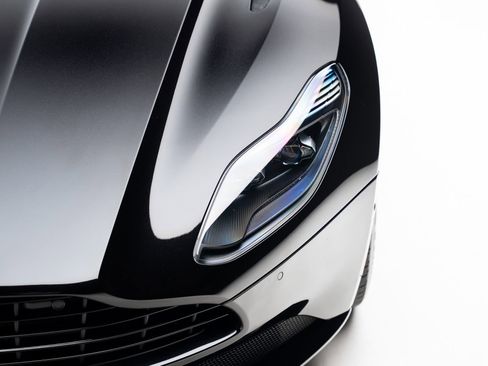 Used 2019 Aston Martin DB11 Volante RWD image 13