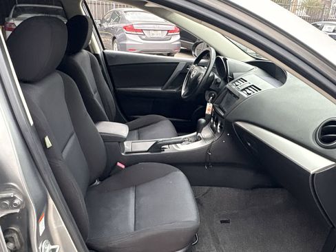 Used 2011 MAZDA MAZDA3 i Touring image 25
