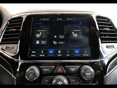 Used 2019 Jeep Grand Cherokee Limited image 15