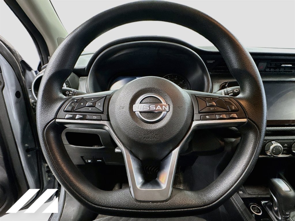 Used 2023 Nissan Kicks SV FWD image 11