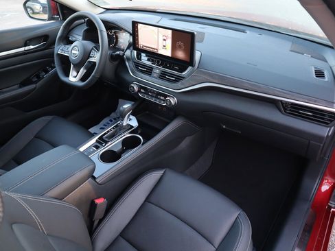 Used 2025 Nissan Altima 2.5 SL image 52