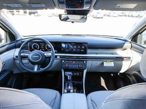 New 2026 Hyundai Tucson SE image 13