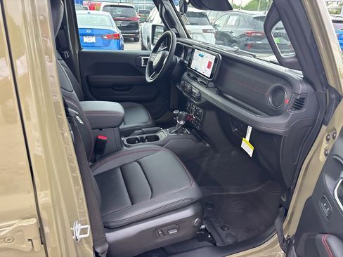 New 2026 Jeep Wrangler Unlimited Rubicon AWD/4WD image 45