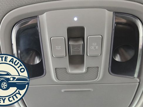 Used 2018 Kia Optima EX w/ Premium Package image 20