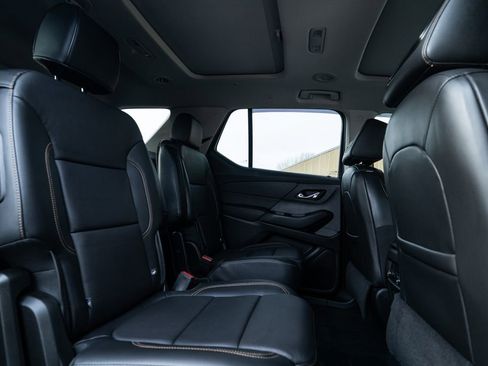 Certified 2019 Chevrolet Traverse LT w/ LT Premium Package image 11