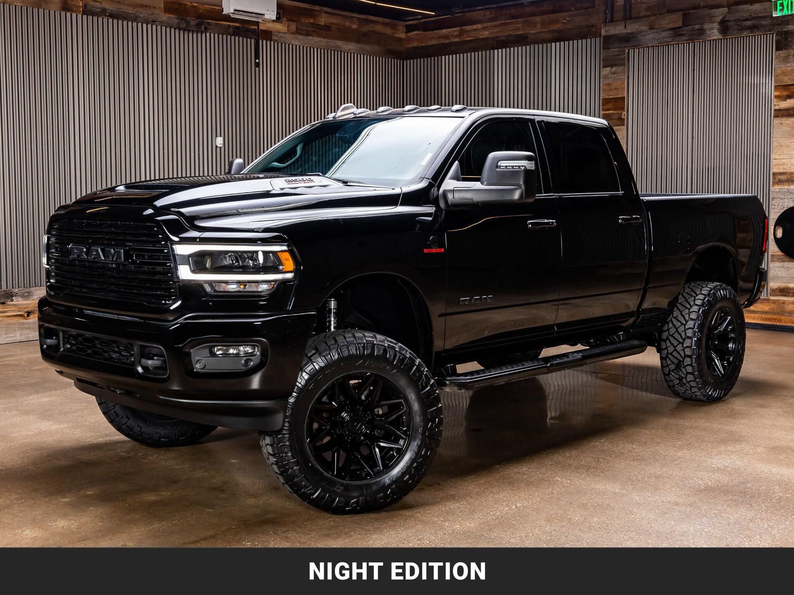 Used 2024 RAM 2500 Laramie w/ Night Edition AWD/4WD image 5