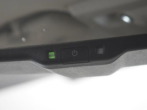 Used 2015 Chrysler Town & Country Touring w/ Driver Convenience Group image 38