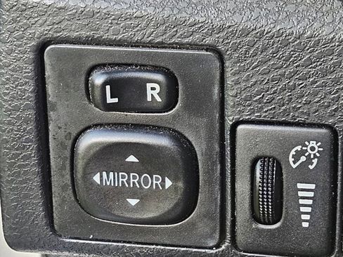 Used 2014 Toyota Corolla L FWD image 7